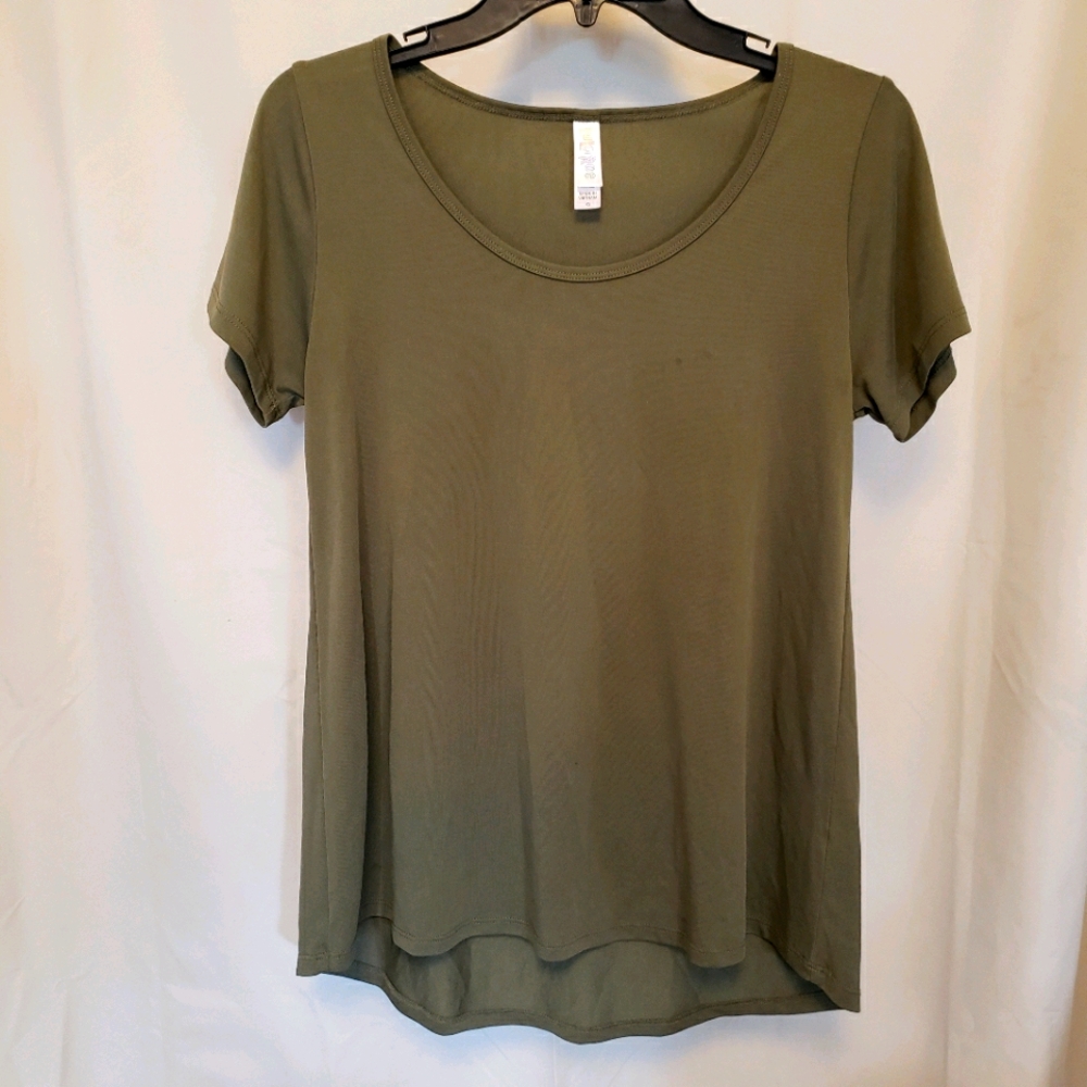 LuLaRoe T-shirt